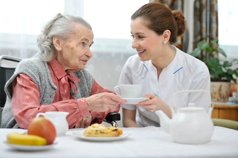 Senior Day Care Centers Offer Seniors Stimulation and Peace of Mind